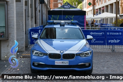 Bmw 318 Touring F31 III restyle
Polizia di Stato
Polizia Stradale
Allestimento Focaccia
POLIZIA M3523
Parole chiave: Bmw 318_Touring_F31_IIIrestyle POLIZIAM3523 Giro D'italia_2024