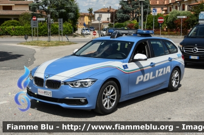 Bmw 318 Touring F31 III restyle
Polizia di Stato
Polizia Stradale
Allestimento Focaccia
POLIZIA M3523
Parole chiave: Bmw 318_Touring_F31_IIIrestyle POLIZIAM3523 Giro D'italia_2024