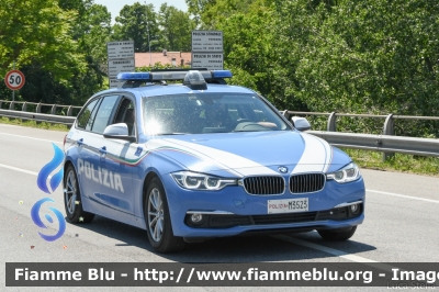 Bmw 318 Touring F31 III restyle
Polizia di Stato
Polizia Stradale
Allestimento Focaccia
Decorazione Grafica Artlantis
POLIZIA M3523
Parole chiave: Bmw 318_Touring_F31_IIIrestyle POLIZIAM3523 Giro_D_Italia_2021