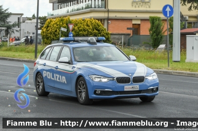 Bmw 318 Touring F31 III restyle
Polizia di Stato
Polizia Stradale
Allestimento Focaccia
Decorazione Grafica Artlantis
POLIZIA M3524
Parole chiave: Bmw 318_Touring_F31_IIIrestyle POLIZIAM3524 Giro_D_Italia_2021