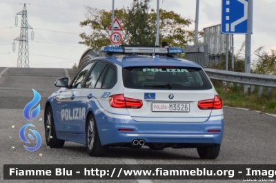 Bmw 320 Touring F31 III restyle
Polizia di Stato
Polizia Stradale
Allestimento Focaccia
Decorazione Grafica Artlantis
POLIZIA M3605
Parole chiave: Bmw 320_Touring_F31_III_restyle POLIZIAM3605 Giro_D_Italia_2020