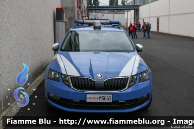 Skoda Octavia Wagon 4x4 V serie
Polizia di Stato
Polizia Stradale
Polizia Autostradale
in servizio sulla rete Autovia Padana
Allestimento Focaccia
Decorazione Grafica Artlantis
POLIZIA M3663
Parole chiave: Skoda Octavia_Wagon_4x4_Vserie Reas_2018 POLIZIAM3663