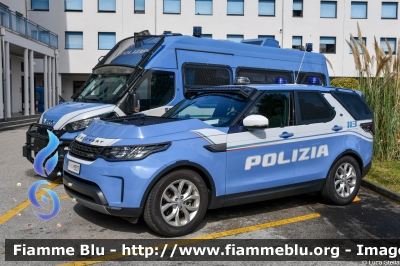 Land Rover Discovery 5
Polizia di Stato
Reparto Mobile
II Reparto Mobile Padova
Allestimento Elevox
POLIZIA M3827
Parole chiave: Land-Rover Discovery_5 POLIZIAM3827