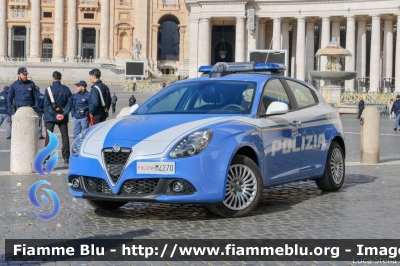 Alfa Romeo Nuova Giulietta restyle
Polizia di Stato
Ispettorato di Pubblica Sicurezza presso il Vaticano
Allestita NCT Nuova Carrozzeria Torinese
Decorazione Grafica Artlantis
POLIZIA M4270
Parole chiave: Alfa-Romeo Nuova_Giulietta_restyle POLIZIAM4270 Trentennale118