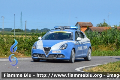 Alfa Romeo Nuova Giulietta restyle
Polizia di Stato
Polizia Stradale
in scorta al Giro
Adriatica Ionica Race 2021
POLIZIA M4286
Auto 1
Parole chiave: Alfa-Romeo Nuova_Giulietta_restyle POLIZIAM4286 Adriatica_IoniCa_Race_2021
