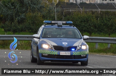 Skoda Octavia Wagon V serie
Polizia di Stato
Polizia Stradale
Allestimento Focaccia
Decorazione Grafica Artlantis
POLIZIA M4705
in scorta al Giro d'Italia 2020
Parole chiave: Skoda Octavia_Wagon_Vserie POLIZIAM4705 Giro_D_Italia_2020