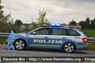 Skoda Octavia Wagon V serie
Polizia di Stato
Polizia Stradale
Allestimento Focaccia
Decorazione Grafica Artlantis
POLIZIA M4710
in scorta al Giro d'Italia 2020
Parole chiave: Skoda Octavia_Wagon_Vserie POLIZIAM4710 Giro_D_Italia_2020