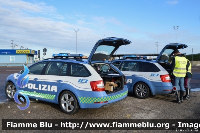 Skoda Octavia Wagon V serie
Polizia di Stato
Polizia Stradale
Allestimento Focaccia
Decorazione Grafica Artlantis
POLIZIA M4735
Parole chiave: Skoda Octavia_Wagon_Vserie POLIZIAM4735