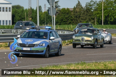 Skoda Octavia Wagon V serie
Polizia di Stato
Polizia Stradale
Allestimento Focaccia
POLIZIA M4757
Auto 4
Scorta 1000 Miglia 2024
Parole chiave: Skoda Octavia_Wagon_Vserie POLIZIAM4757 1000_Miglia_2024