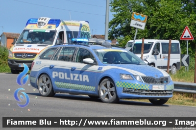 Skoda Octavia Wagon V serie
Polizia di Stato
Polizia Stradale
in scorta al Giro
Adriatica Ionica Race 2021
POLIZIA M4769
Auto 2
Parole chiave:  Skoda Octavia_Wagon_Vserie POLIZIAM4769 Adriatica_ionica_Race_2021