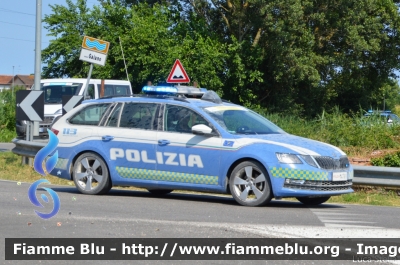 Skoda Octavia Wagon V serie
Polizia di Stato
Polizia Stradale
in scorta al Giro
Adriatica Ionica Race 2021
POLIZIA M4769
Auto 2
Parole chiave:  Skoda Octavia_Wagon_Vserie POLIZIAM4769 Adriatica_ionica_Race_2021