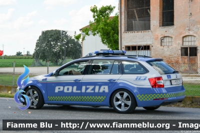 Skoda Octavia Wagon V serie
Polizia di Stato
Polizia Stradale
Allestimento Focaccia
POLIZIA M5203
Parole chiave: Skoda Octavia_Wagon_Vserie POLIZIAM5203 Giro_D_Italia_2024