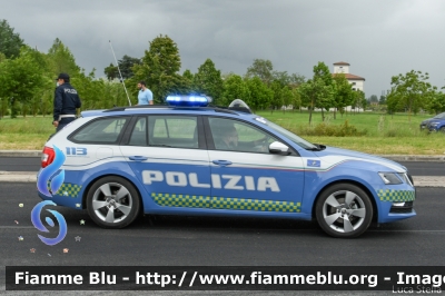 Skoda Octavia Wagon V serie
Polizia di Stato
Polizia Stradale
Allestimento Focaccia
Decorazione Grafica Artlantis
POLIZIA M5214
in scorta al Giro d'Italia 2021
Parole chiave: Skoda Octavia_Wagon_Vserie POLIZIAM5214  Giro_D_Italia_20211