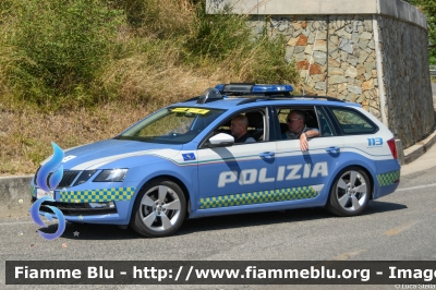 Skoda Octavia Wagon V serie
Polizia di Stato
Polizia Stradale
Allestimento Focaccia
in scorta a Tour de France 2024
POLIZIA M5227
Auto 2
Parole chiave: Skoda Octavia_Wagon_Vserie POLIZIAM5227 Tour_DE_France_2024