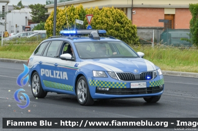 Skoda Octavia Wagon V serie
Polizia di Stato
Polizia Stradale
Allestimento Focaccia
Decorazione Grafica Artlantis
POLIZIA M5239
Parole chiave: Skoda Octavia_Wagon_Vserie POLIZIAM5239 Giro_D_Italia_2021