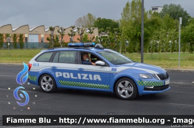 Skoda Octavia Wagon V serie
Polizia di Stato
Polizia Stradale
Allestimento Focaccia
Decorazione Grafica Artlantis
POLIZIA M5239
Parole chiave:  Skoda Octavia_Wagon_Vserie POLIZIAM5239 Giro_D_Italia_2021