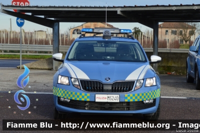 Skoda Octavia Wagon V serie
Polizia di Stato
Polizia Stradale
Allestimento Focaccia
Decorazione Grafica Artlantis
POLIZIA M4735
Parole chiave: Skoda Octavia_Wagon_Vserie POLIZIAM4735