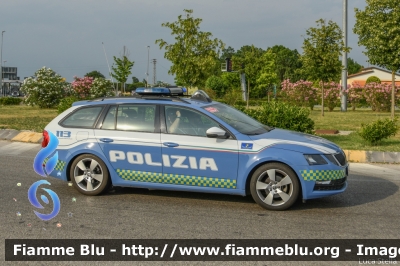  Skoda Octavia Wagon V serie
Polizia di Stato
Polizia Stradale
Allestimento Focaccia
POLIZIA M5286 
Auto 11
In scorta alla Mille Miglia 2021 
Parole chiave:  Skoda Octavia_Wagon_Vserie POLIZIAM5286  1000_Miglia_2022