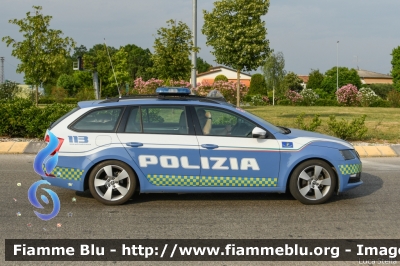  Skoda Octavia Wagon V serie
Polizia di Stato
Polizia Stradale
Allestimento Focaccia
POLIZIA M5286 
Auto 11
In scorta alla Mille Miglia 2021 
Parole chiave:  Skoda Octavia_Wagon_Vserie POLIZIAM5286  1000_Miglia_2022