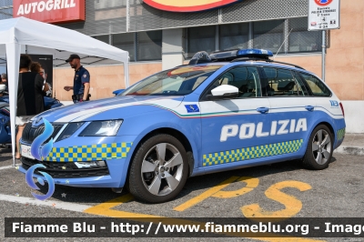 Skoda Octavia Wagon V serie 
Polizia di Stato
Polizia Stradale
Allestimento Focaccia
POLIZIA M5303
Parole chiave: Skoda Octavia_Wagon_Vserie   POLIZIAM5303