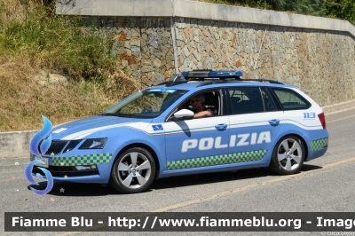 Skoda Octavia Wagon V serie
Polizia di Stato
Polizia Stradale
Allestimento Focaccia
in scorta a Tour de France 2024
POLIZIA M5227
Auto 2
Parole chiave: Skoda Octavia_Wagon_Vserie POLIZIAM5227 Tour_DE_France_2024