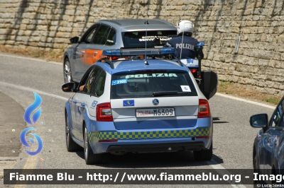 Skoda Octavia Wagon V serie
Polizia di Stato
Polizia Stradale
Allestimento Focaccia
in scorta a Tour de France 2024
POLIZIA M5227
Auto 2
Parole chiave: Skoda Octavia_Wagon_Vserie POLIZIAM5227 Tour_DE_France_2024