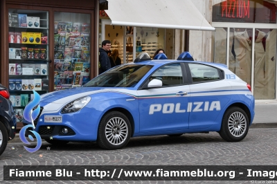 Alfa-Romeo Nuova Giulietta restyle
Polizia di Stato
Allestimento NCT
POLIZIA M6077
Parole chiave: Alfa-Romeo Nuova_Giulietta_restyle POLIZIAM6077