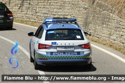 Skoda Superb Wagon III serie restyle
Polizia di Stato
Polizia Stradale
Allestimento Focaccia
in scorta a Tour de France 2024
POLIZIA M6333
Auto 5
Parole chiave: Skoda Superb Wagon III serie restyle