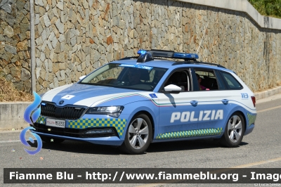 Skoda Superb Wagon III serie restyle
Polizia di Stato
Polizia Stradale
Allestimento Focaccia
in scorta a Tour de France 2024
POLIZIA M6333
Auto 5
Parole chiave: Skoda Superb Wagon III serie restyle