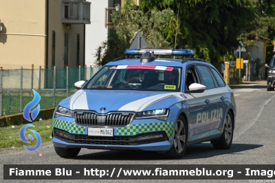 Skoda Superb Wagon III serie restyle
Polizia di Stato
Polizia Stradale
Allestimento Focaccia 
POLIZIA M6362
in scorta al Giro d'Italia 2024
Auto 02
Parole chiave: Skoda Superb_Wagon_IIIserie_restyle  POLIZIAM6362 Giro_D_Italia_2024