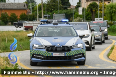 Skoda Superb Wagon III serie restyle
Polizia di Stato
Polizia Stradale
Allestimento Focaccia
POLIZIA M6364
Auto 10
In scorta alla Mille Miglia 2023
Parole chiave: Skoda Superb_Wagon_ IIIserie_restyle 1000_Miglia_2023 POLIZIAM6364