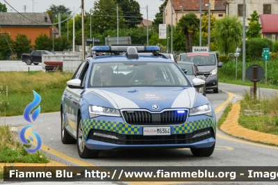 Skoda Superb Wagon III serie restyle
Polizia di Stato
Polizia Stradale
Allestimento Focaccia
POLIZIA M6364
Auto 10
In scorta alla Mille Miglia 2023
Parole chiave: Skoda Superb_Wagon_ IIIserie_restyle 1000_Miglia_2023 POLIZIAM6364