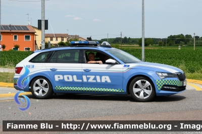 Skoda Superb Wagon III serie restyle
Polizia di Stato
Polizia Stradale
POLIZIA M6367
Parole chiave: Skoda Superb_Wagon_IIIserie_restyle POLIZIAM6367 1000_mIGLIA_2023