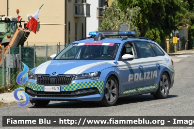 Skoda Superb Wagon III serie restyle
Polizia di Stato
Polizia Stradale
Allestimento Focaccia
POLIZIA M6406
in scorta al Giro d'Italia 2024
Auto 05
Parole chiave: Skoda Superb_Wagon_IIIserie_restyle  POLIZIAM6406 Giro_D_Italia_2024