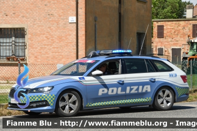 Skoda Superb Wagon III serie restyle
Polizia di Stato
Polizia Stradale
Allestimento Focaccia
POLIZIA M6406
in scorta al Giro d'Italia 2024
Auto 05
Parole chiave: Skoda Superb_Wagon_IIIserie_restyle  POLIZIAM6406 Giro_D_Italia_2024