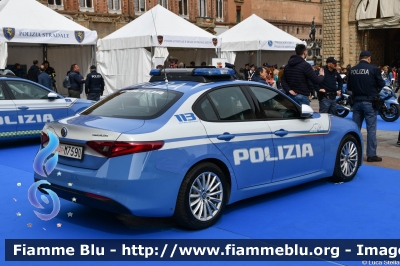 Alfa Romeo Nuova Giulia
Polizia di Stato
Squadra Volante
Allestimento FCA
POLIZIA M7590
Parole chiave: Alfa-Romeo Nuova_Giulia POLIZIAM7590 Festa_della_Polizia_2023