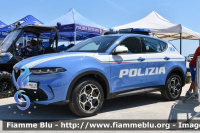 Alfa Romeo Tonale
Polizia di Stato
Squadra Volante
Allestimento FCA
POLIZIA M8249
Parole chiave: Alfa-Romeo Tonale POLIZIAM8249 Emerge_Rimini_2024