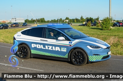 Tesla Model X
Polizia di Stato
Polizia Stradale
In servizio sulla rete CAV
Allestimento All.V.In.
POLIZIA M9359
Auto 11
Scorta 1000 Miglia 2024
Parole chiave: Tesla Model_X  POLIZIAM9359 1000_Miglia_2024