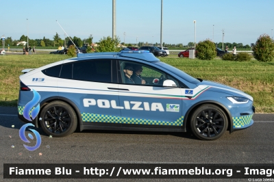 Tesla Model X
Polizia di Stato
Polizia Stradale
In servizio sulla rete CAV
Allestimento All.V.In.
POLIZIA M9359
Auto 11
Scorta 1000 Miglia 2024
Parole chiave: Tesla Model_X  POLIZIAM9359 1000_Miglia_2024