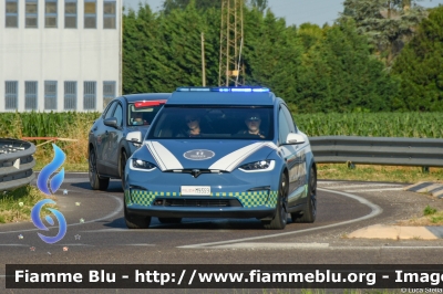 Tesla Model X
Polizia di Stato
Polizia Stradale
In servizio sulla rete CAV
Allestimento All.V.In.
POLIZIA M9359
Auto 11
Scorta 1000 Miglia 2024
Parole chiave: Tesla Model_X  POLIZIAM9359 1000_Miglia_2024