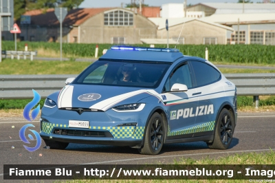 Tesla Model X
Polizia di Stato
Polizia Stradale
In servizio sulla rete CAV
Allestimento All.V.In.
POLIZIA M9359
Auto 11
Scorta 1000 Miglia 2024
Parole chiave: Tesla Model_X  POLIZIAM9359 1000_Miglia_2024