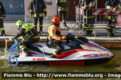 Bombardier Sea Doo GTI 4-Tec 130
Vigili del Fuoco
Comando Provinciale di Ferrara
Distaccamento Permanente di Comacchio
Nucleo Salvamento Acquatico
VF MDA 25
Parole chiave: Bombardier Sea_Doo_GTI_4-Tec130 MDA25 Befana_2020