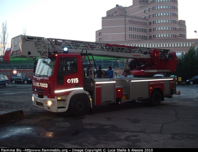 Iveco EuroFire 150E28 II serie
Vigili del Fuoco
Comando Provinciale di Modena
AutoScala da 30 metri allestimento Iveco-Magirus
Parole chiave: Iveco EuroFire_150E28_IIserie