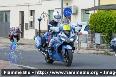 Yamaha FJR 1300 II serie
Polizia di Stato
Polizia Stradale
Allestimento Elevox
In scorta al
Giro della Romagna
Moto 4
Parole chiave: Yamaha FJR_1300_IIserie