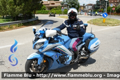 Yamaha FJR 1300 II serie
Polizia di Stato
Polizia Stradale
Allestimento Elevox
in scorta al Giro d'Italia 2024
Moto 46
Parole chiave: Yamaha FJR_1300_IIserie Giro_D_Italia_2024