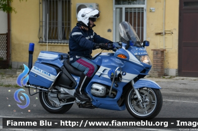 Bmw R850RT II serie
Polizia di Stato
Polizia Stradale
In scorta al
Giro della Romagna
Parole chiave: Bmw R850RT_IIserie POLIZIAG