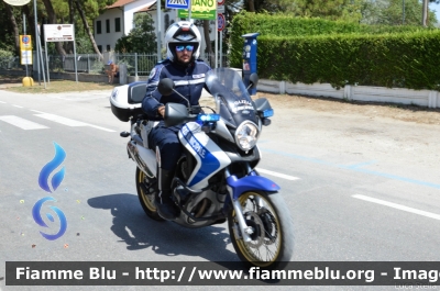 Aprilia
Polizia Municipale Ravenna
POLIZIA LOCALE YA 00307
POLIZIA LOCALE YA 00509
Parole chiave: Aprilia POLIZIALOCALEYA00307 POLIZIALOCALEYA00509