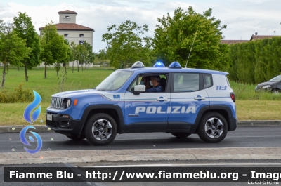 Jeep Renegade
Polizia di Stato
Polizia Stradale
Allestita Nuova Carrozzeria Torinese
Decorazione Grafica Artlantis
POLIZIA N5802
Parole chiave: Jeep Renegade POLIZIAN5802 Giro_DItalia_2021