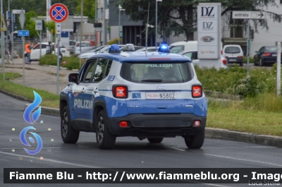 Jeep Renegade
Polizia di Stato
Polizia Stradale
Allestita Nuova Carrozzeria Torinese
Decorazione Grafica Artlantis
POLIZIA N5802
Parole chiave: Jeep Renegade POLIZIAN5802 Giro_DItalia_2021