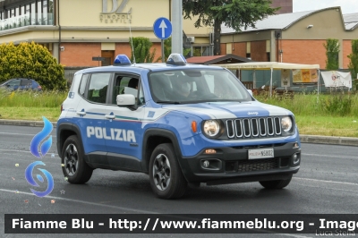 Jeep Renegade
Polizia di Stato
Polizia Stradale
Allestita Nuova Carrozzeria Torinese
Decorazione Grafica Artlantis
POLIZIA N5802
Parole chiave: Jeep Renegade POLIZIAN5802 Giro_D_Italia_2021